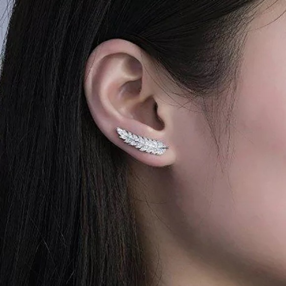 NEW 925 STERLING SILVER DIAMOND LEAF EARRINGS, NICE EARRINGS, CUTE EARRINGS - Picture 2 of 5